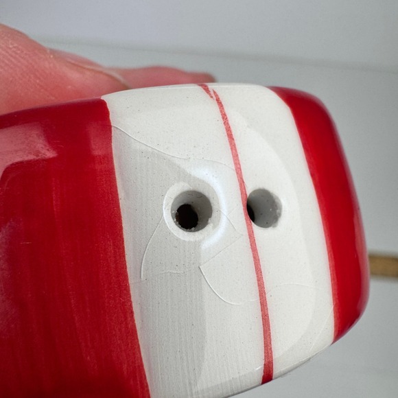 Vtg Peppermit Round Ceramic Salt and Pepper Shakers Red White Tabletop READ - Picture 4 of 10